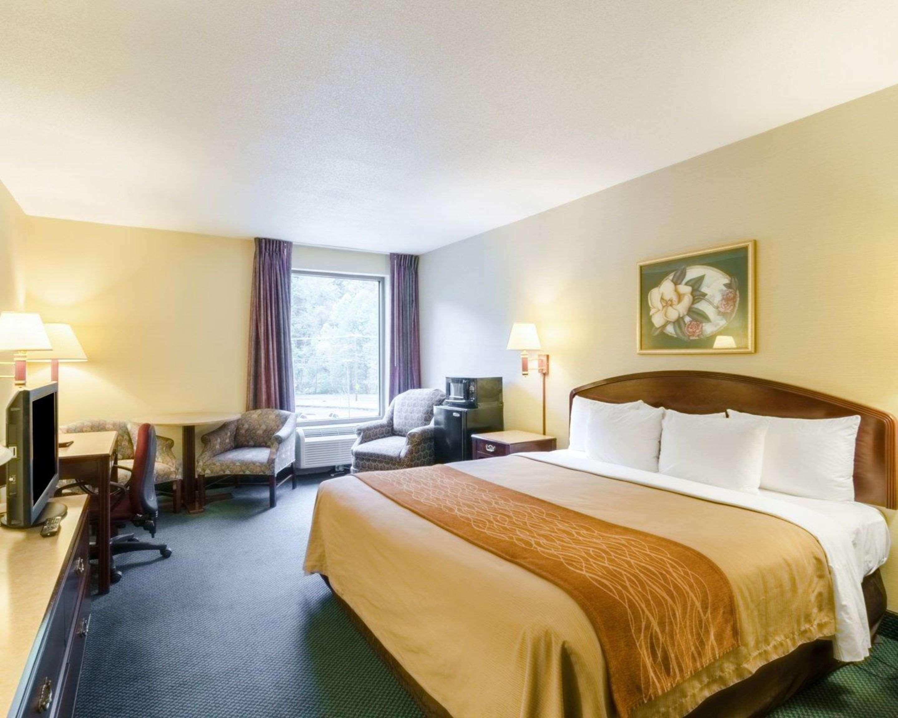 Comfort Inn & Suites Grundy Extérieur photo