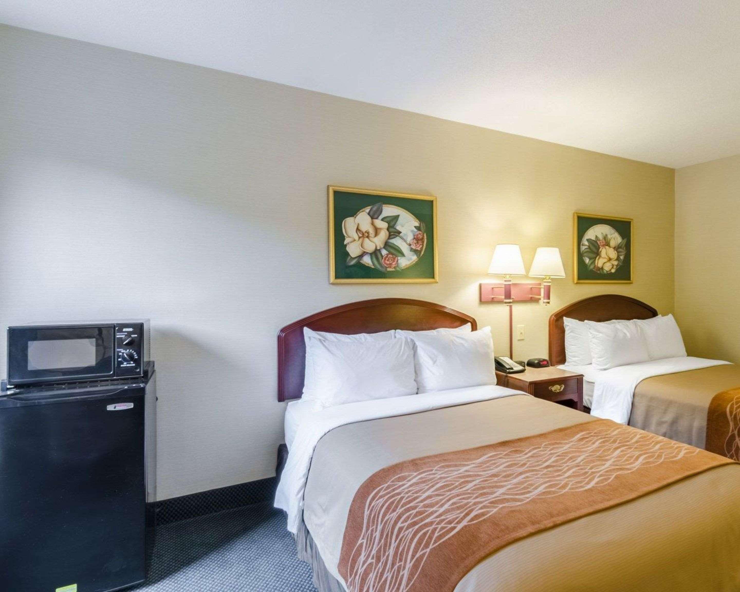 Comfort Inn & Suites Grundy Extérieur photo
