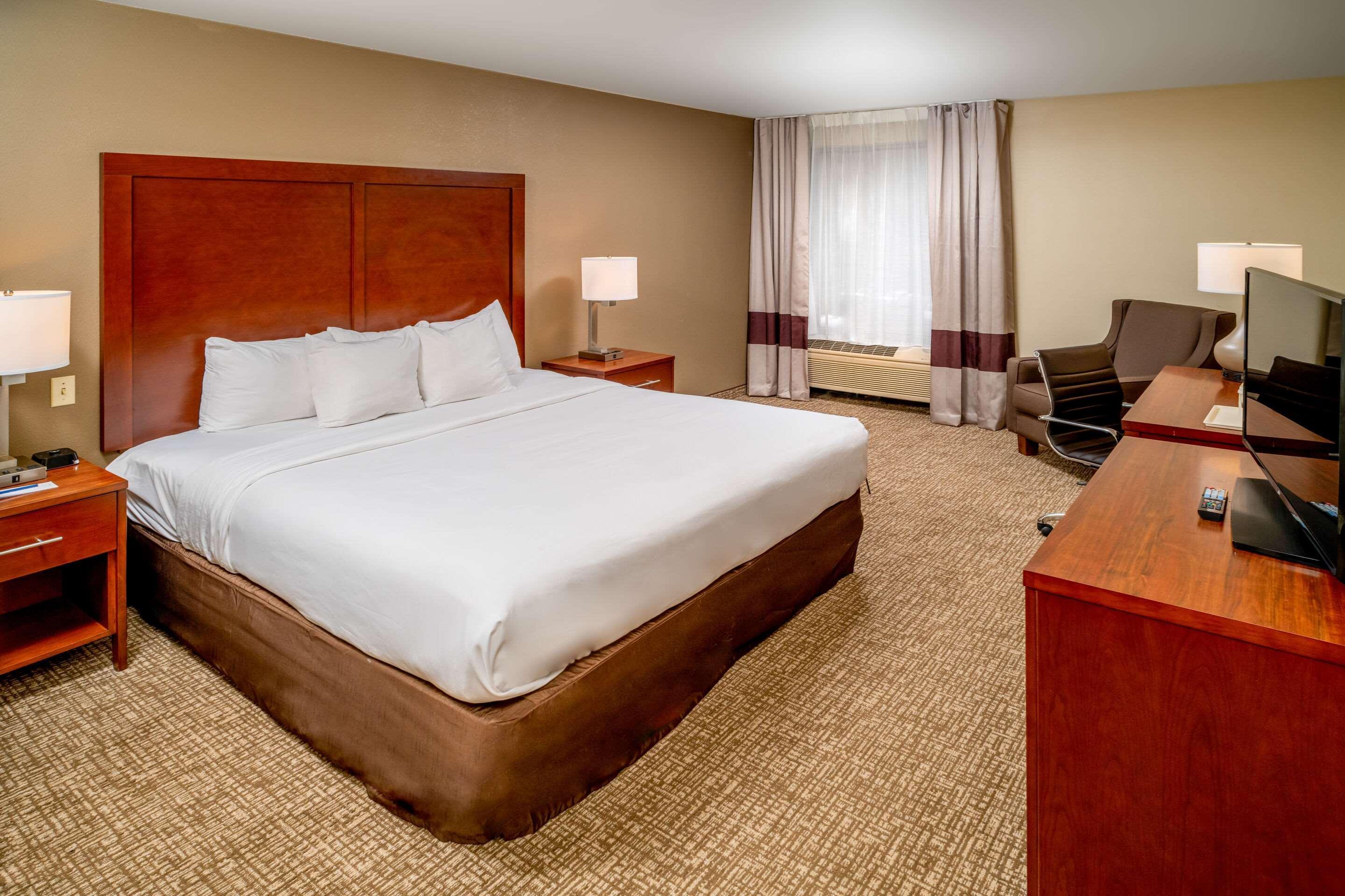 Comfort Inn & Suites Grundy Extérieur photo