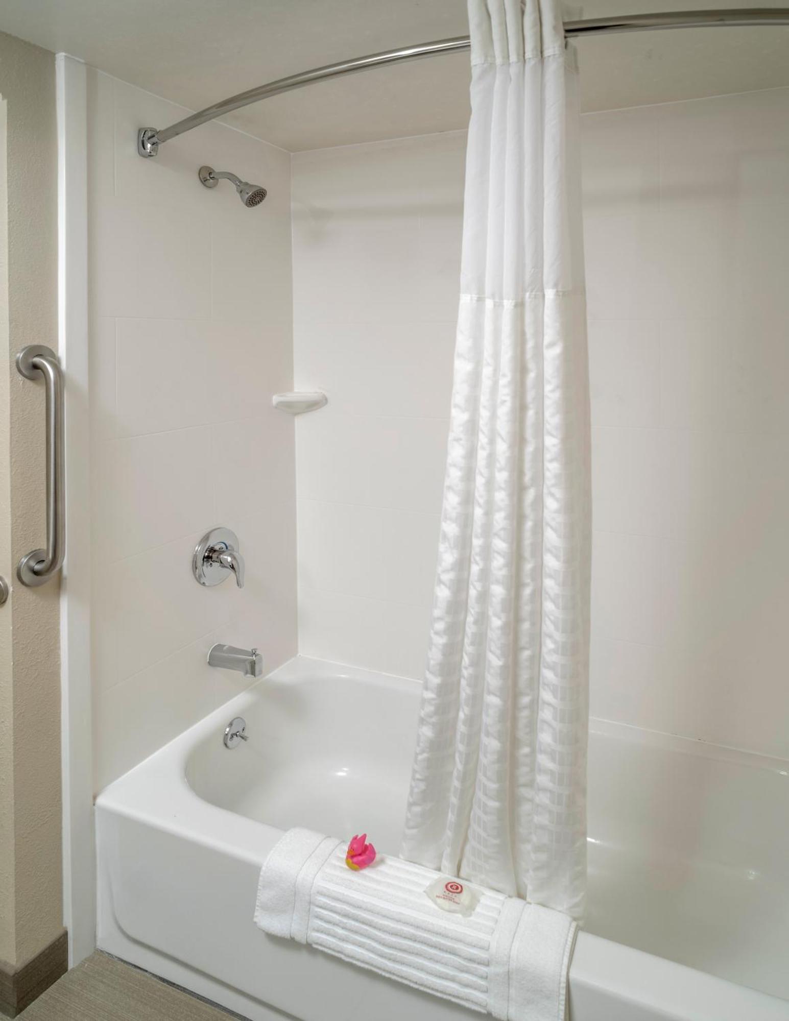 Comfort Inn & Suites Grundy Extérieur photo