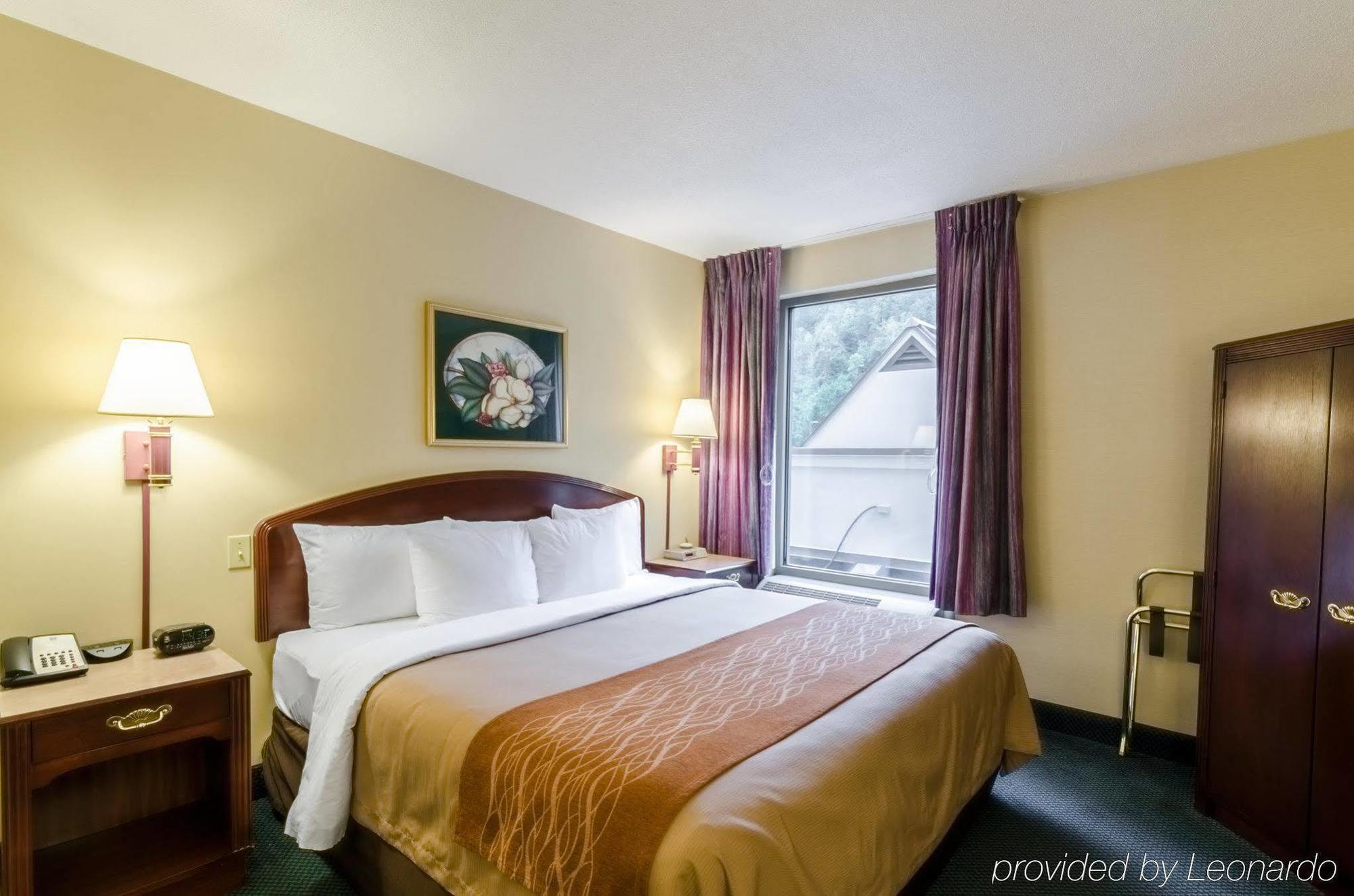 Comfort Inn & Suites Grundy Extérieur photo