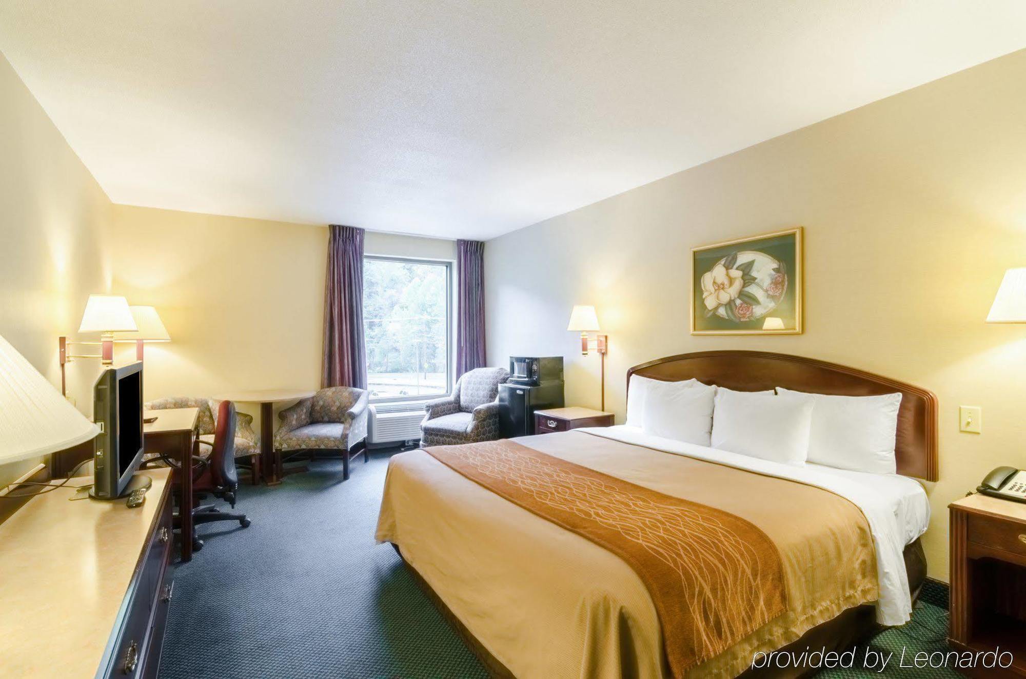 Comfort Inn & Suites Grundy Extérieur photo